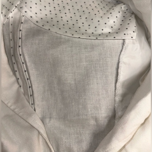 White linen blazer - Picture 3 of 4